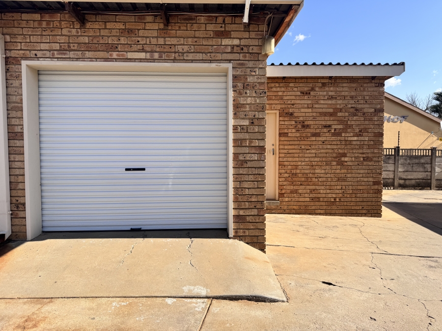 2 Bedroom Property for Sale in Songloed North West